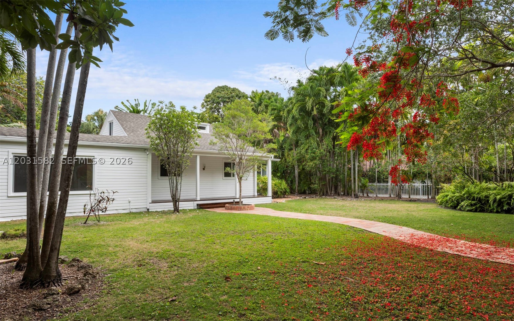 3945 Loquat Ave, Miami FL 33133