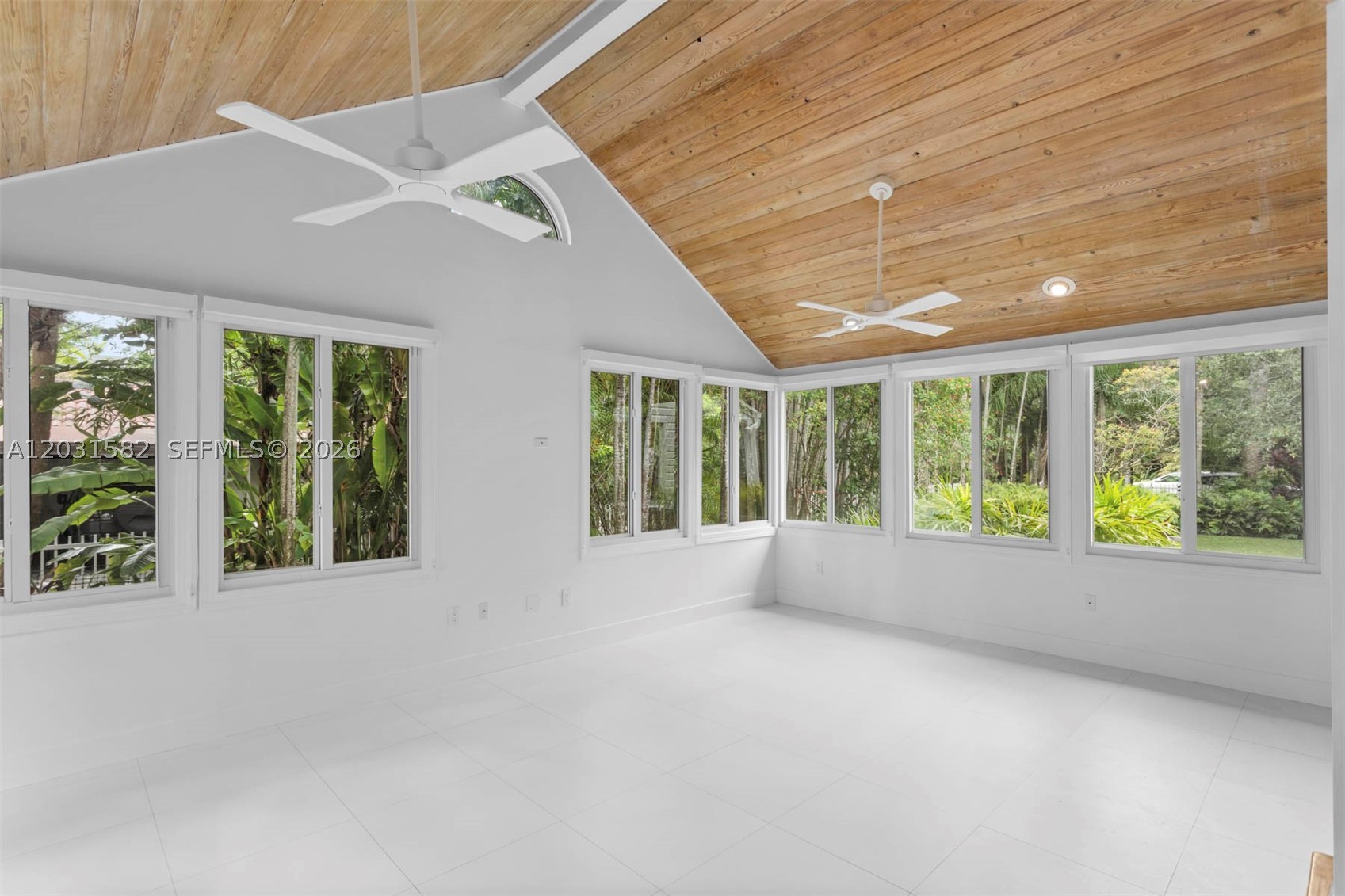 3945 Loquat Ave, Miami FL 33133