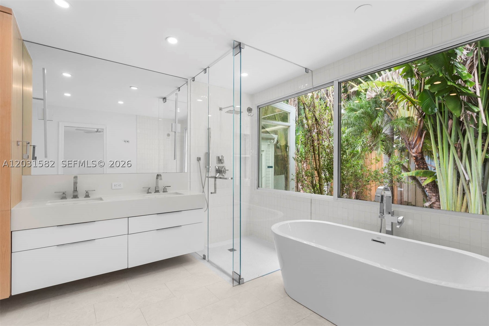 3945 Loquat Ave, Miami FL 33133