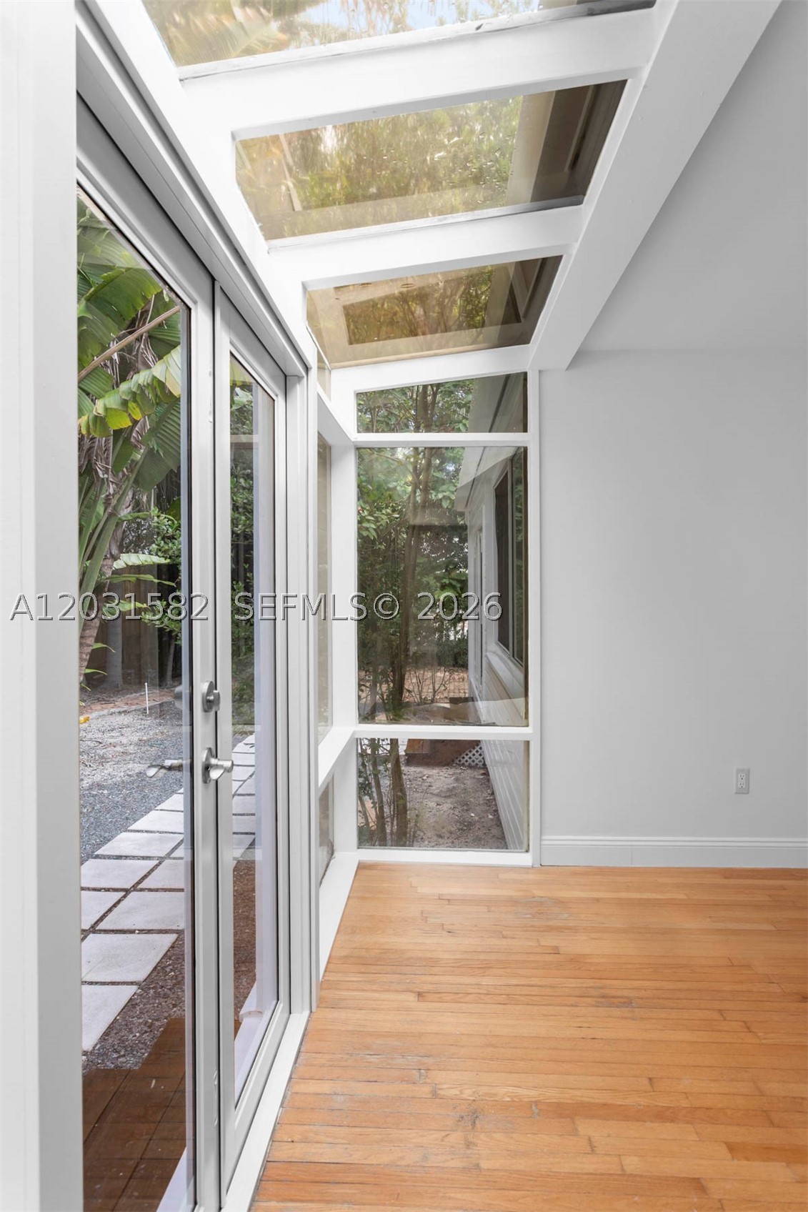 3945 Loquat Ave, Miami FL 33133