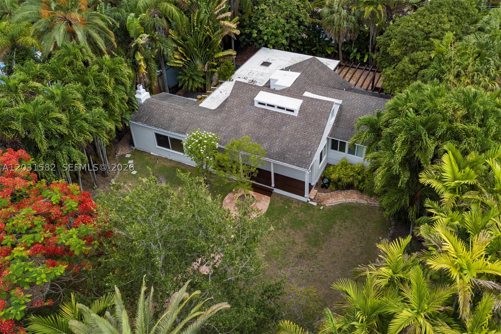 3945 Loquat Ave, Miami FL 33133