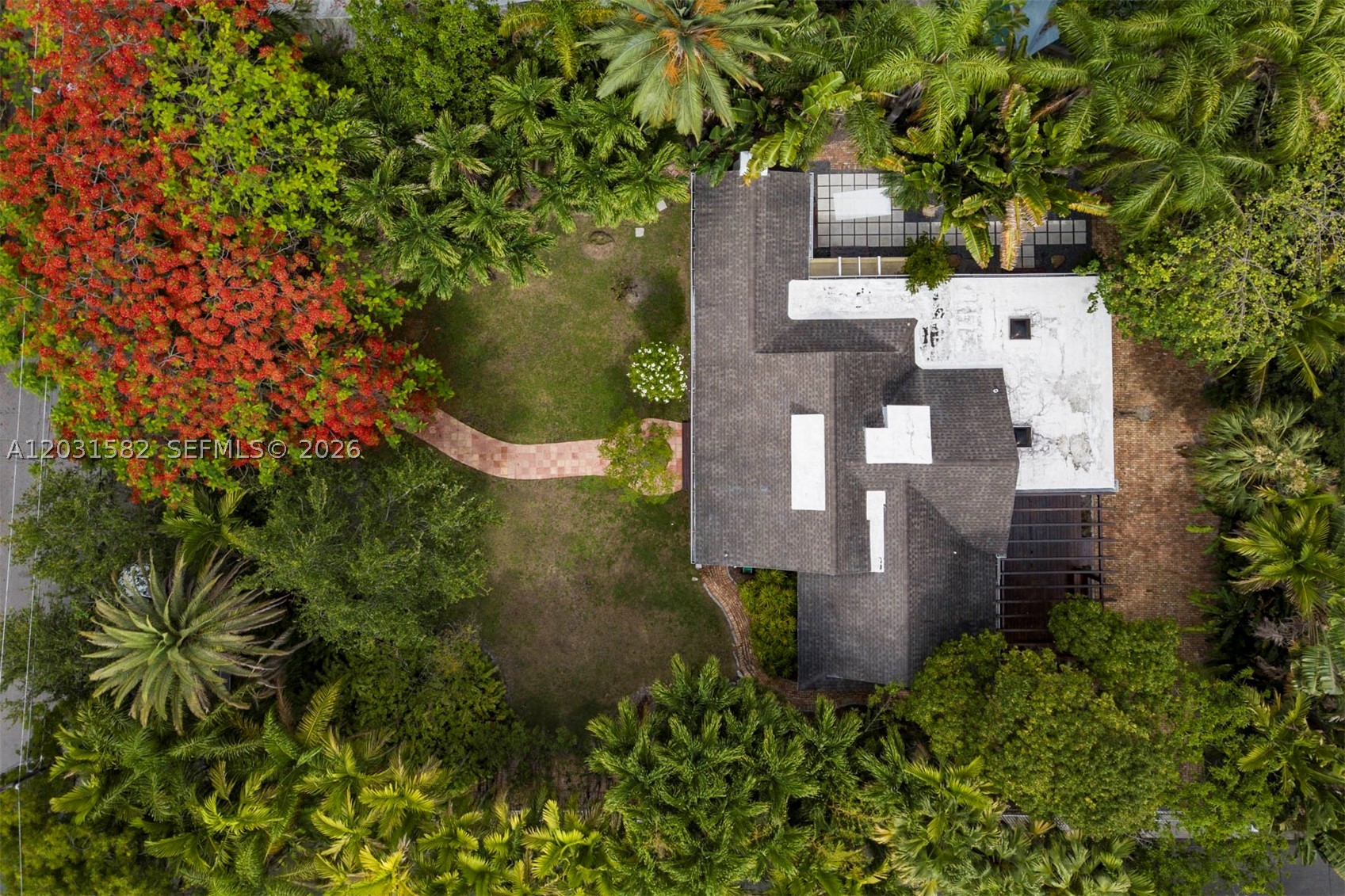 3945 Loquat Ave, Miami FL 33133