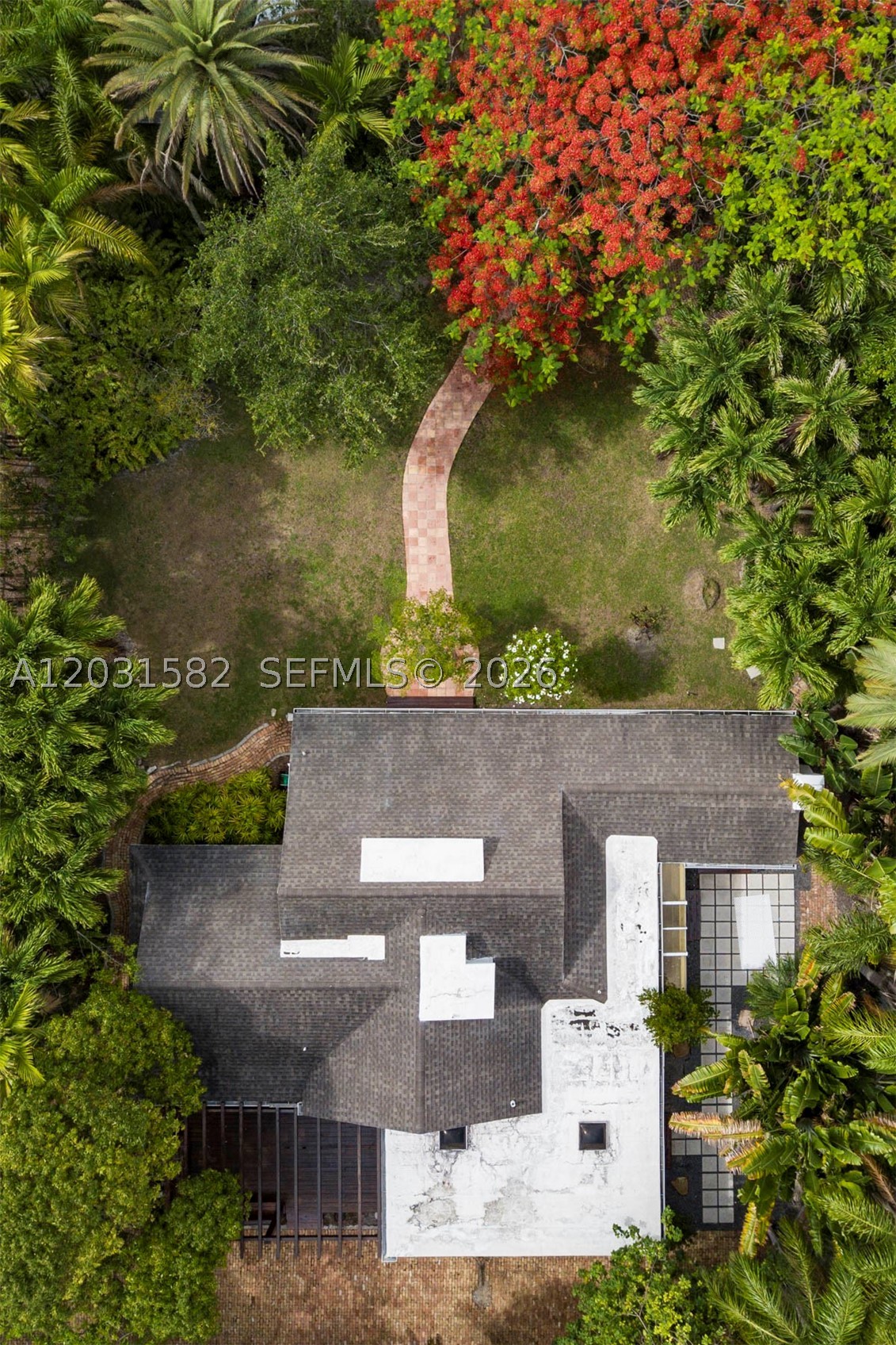 3945 Loquat Ave, Miami FL 33133