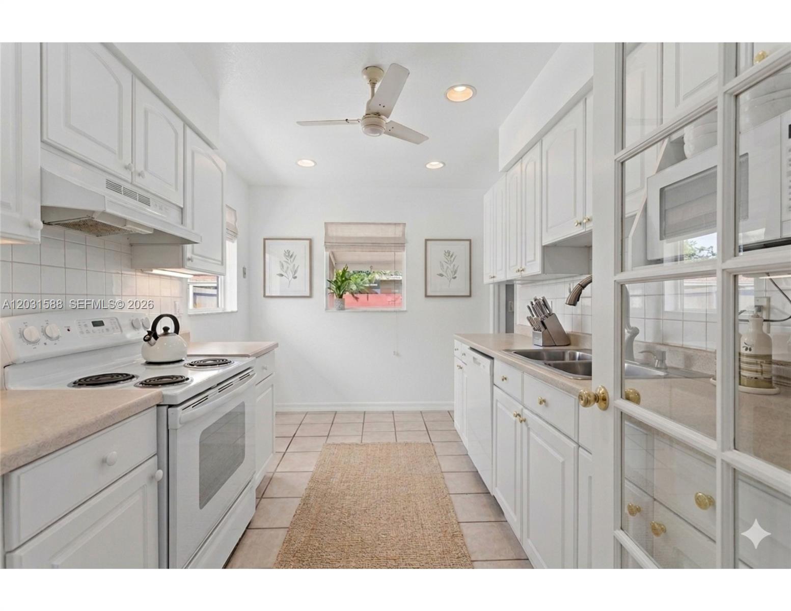 1701 NE 55th St #1-2, Fort Lauderdale FL 33334