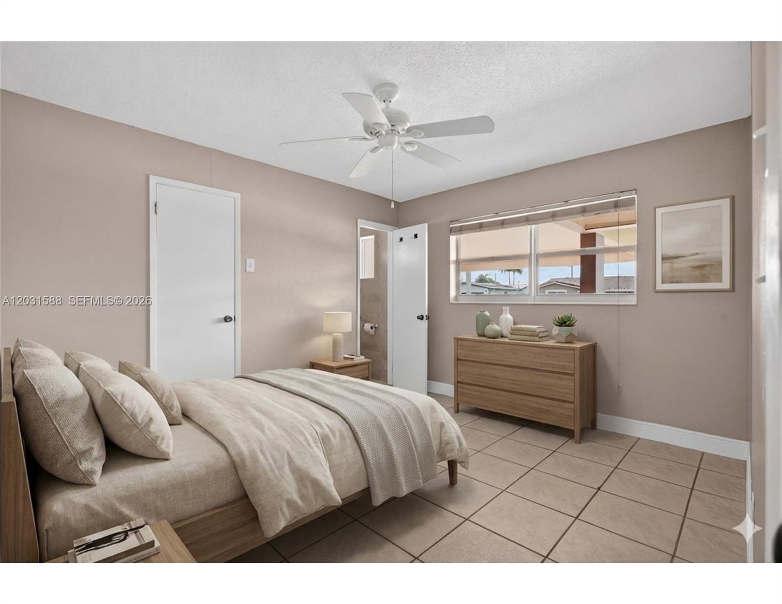 1701 NE 55th St #1-2, Fort Lauderdale FL 33334