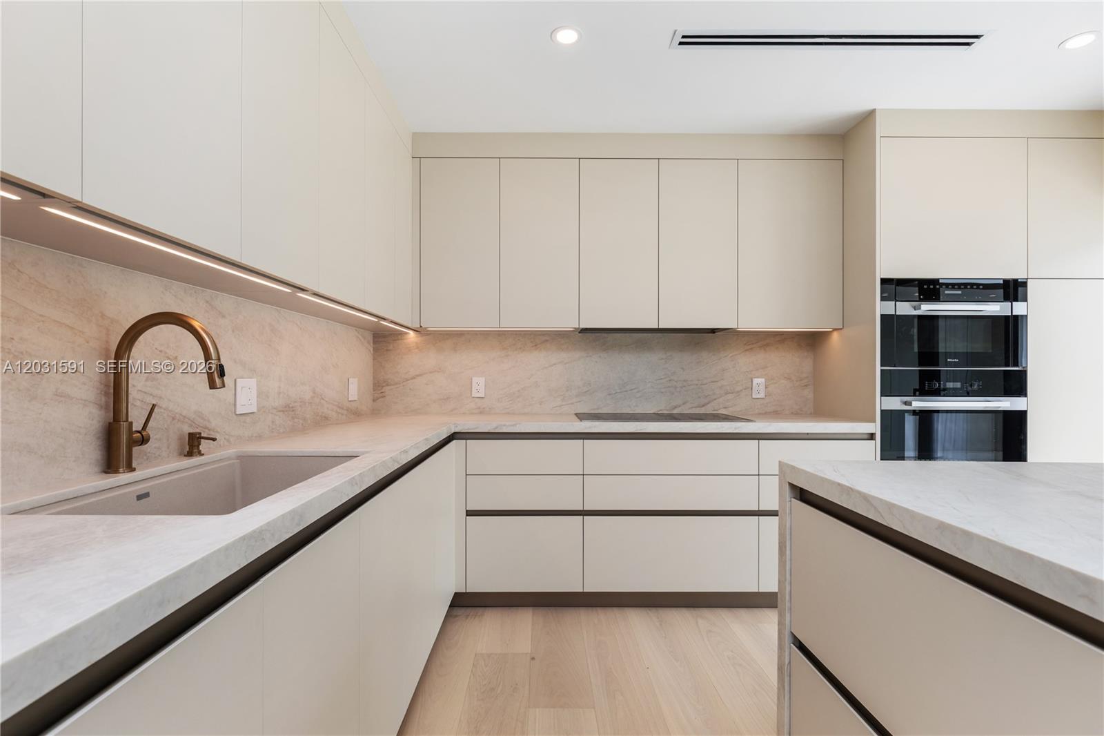 118 Sarto Ave, Coral Gables FL 33134