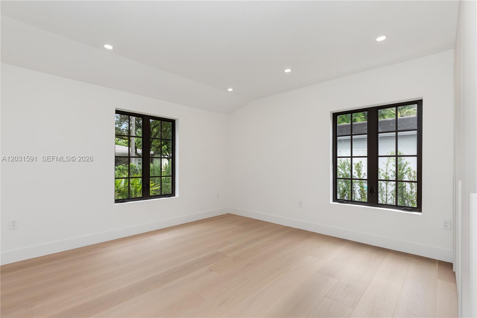118 Sarto Ave, Coral Gables FL 33134