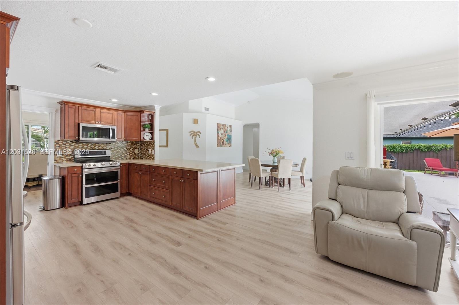 943 SW 149th Way, Sunrise FL 33326