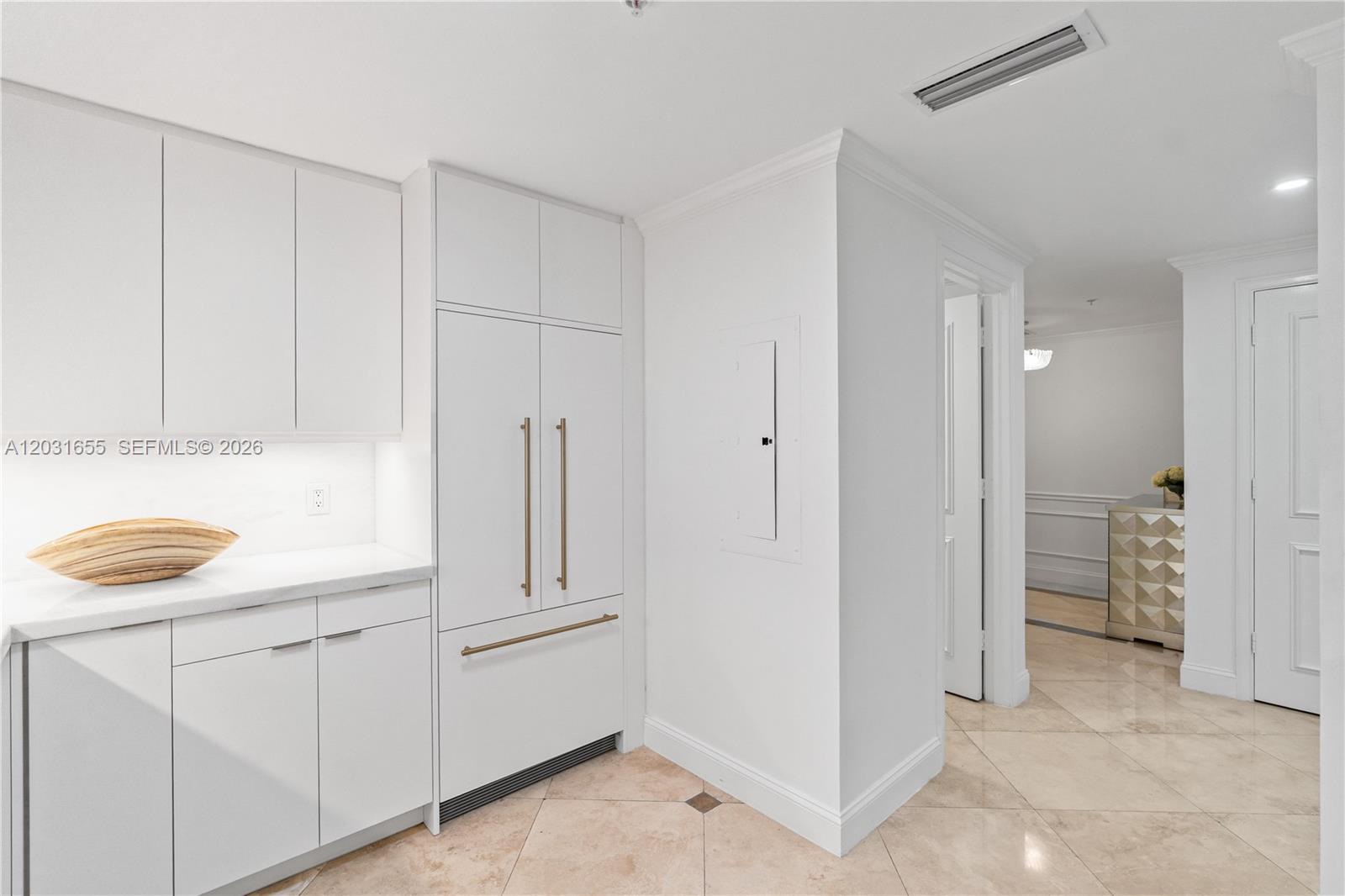 3400 SW 27th Ave #207, Miami FL 33133