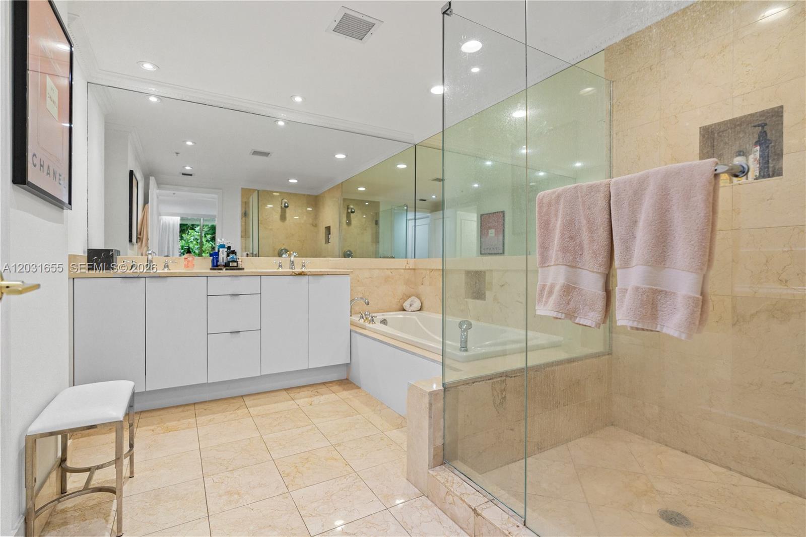 3400 SW 27th Ave #207, Miami FL 33133