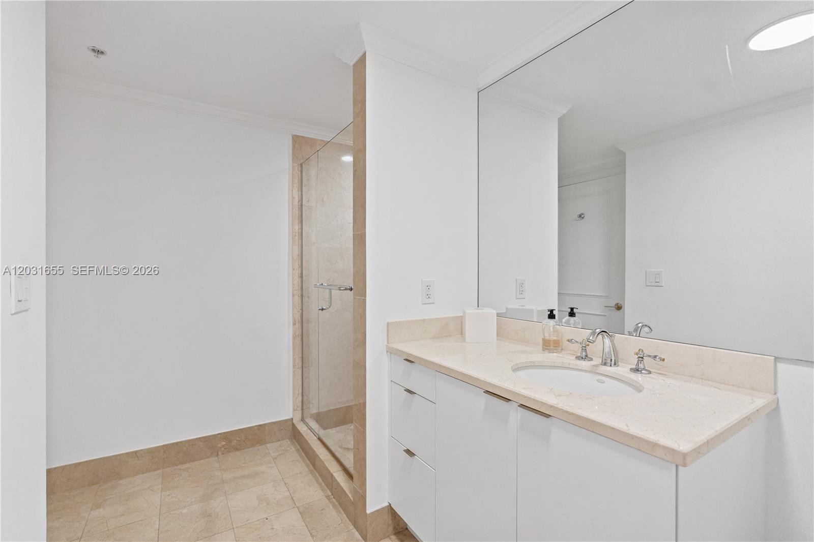 3400 SW 27th Ave #207, Miami FL 33133