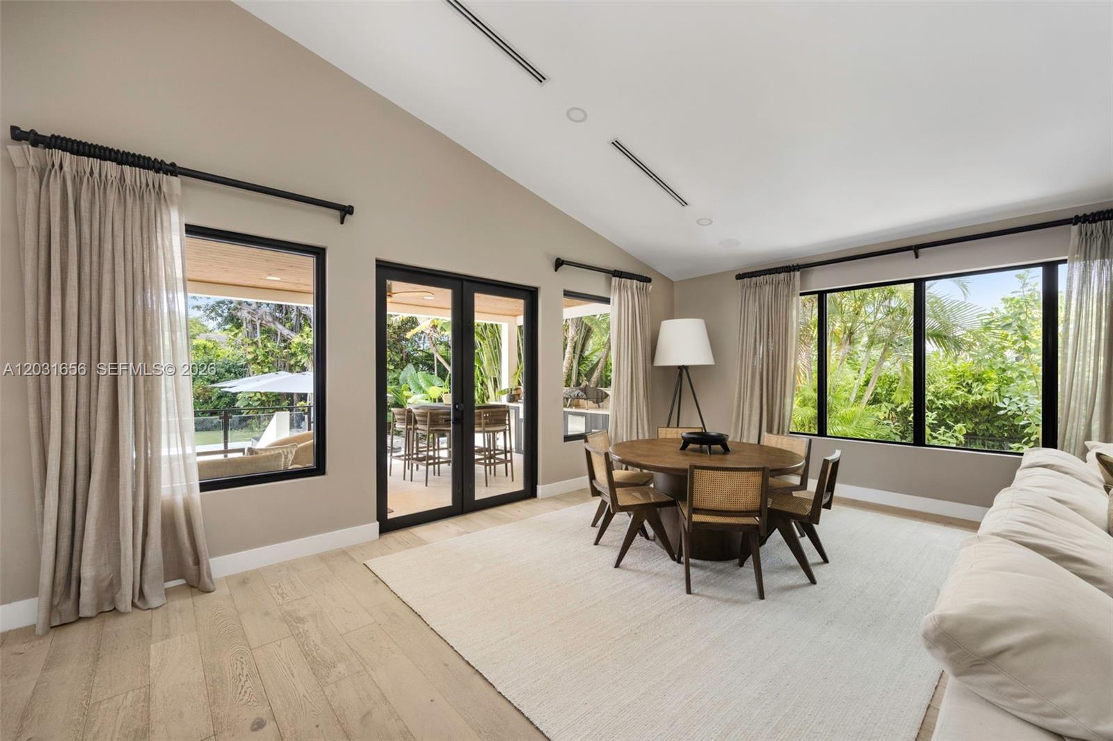 7300 Los Pinos Blvd, Coral Gables FL 33143