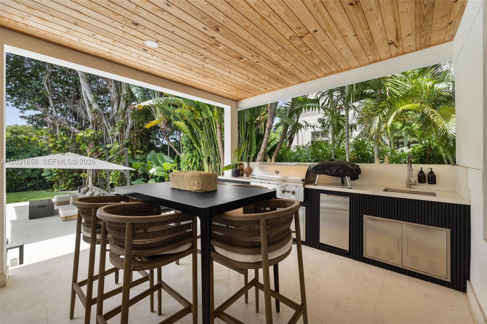 7300 Los Pinos Blvd, Coral Gables FL 33143
