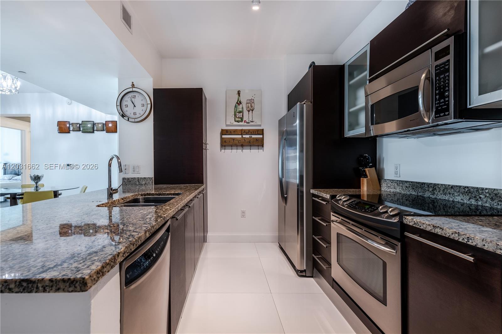 951 Brickell Ave #705, Miami FL 33131