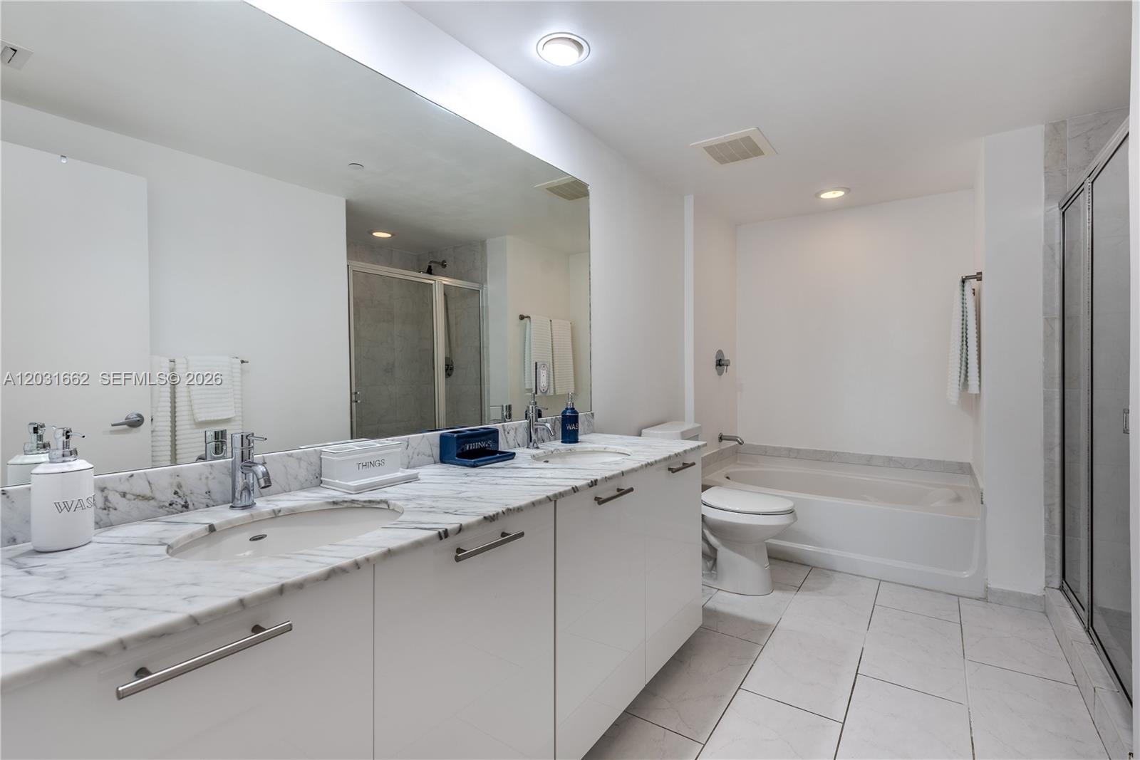 951 Brickell Ave #705, Miami FL 33131