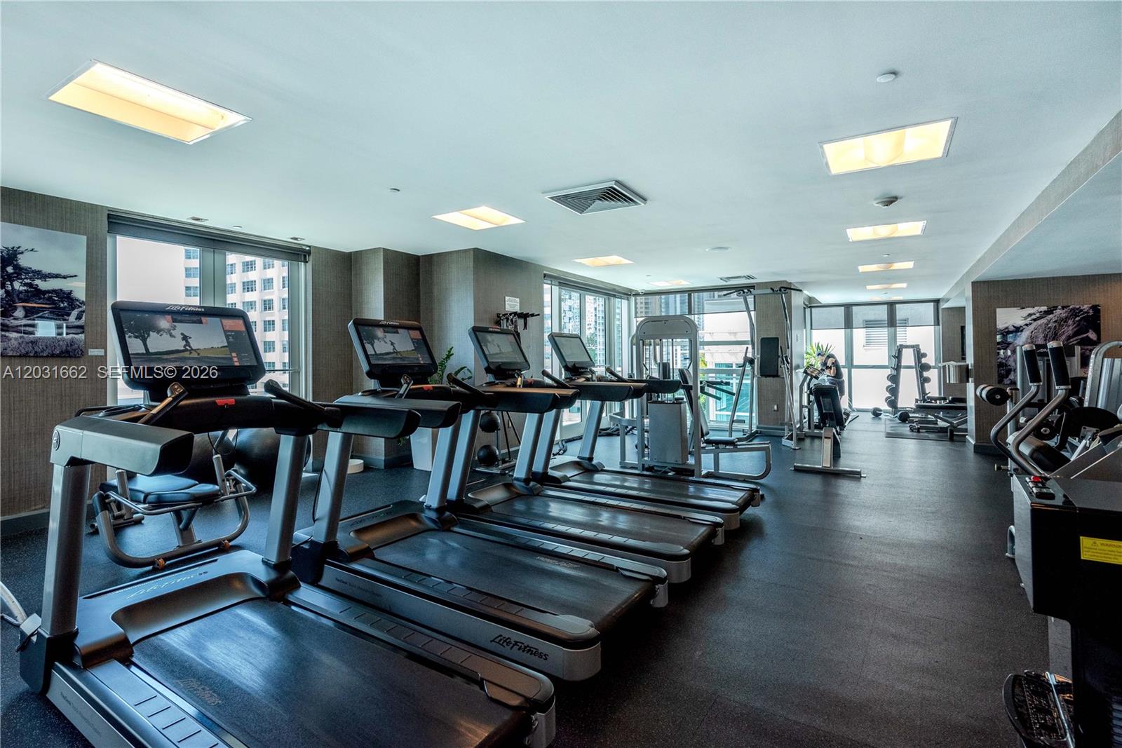951 Brickell Ave #705, Miami FL 33131