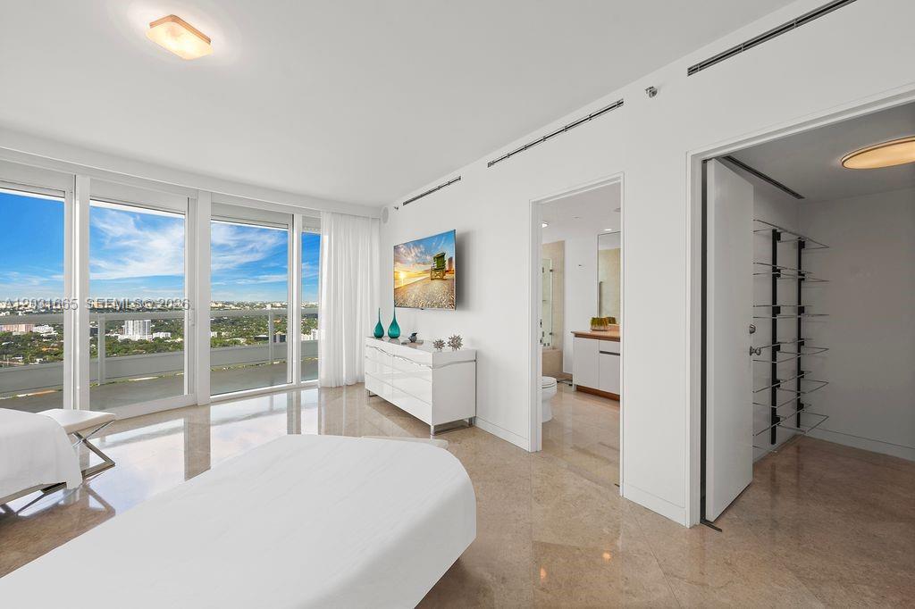 1643 Brickell Ave #4102, Miami FL 33129