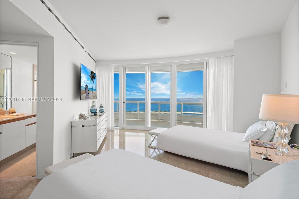 1643 Brickell Ave #4102, Miami FL 33129