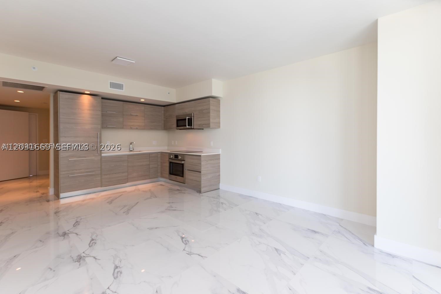 1300 S Miami Ave #1808, Miami FL 33130