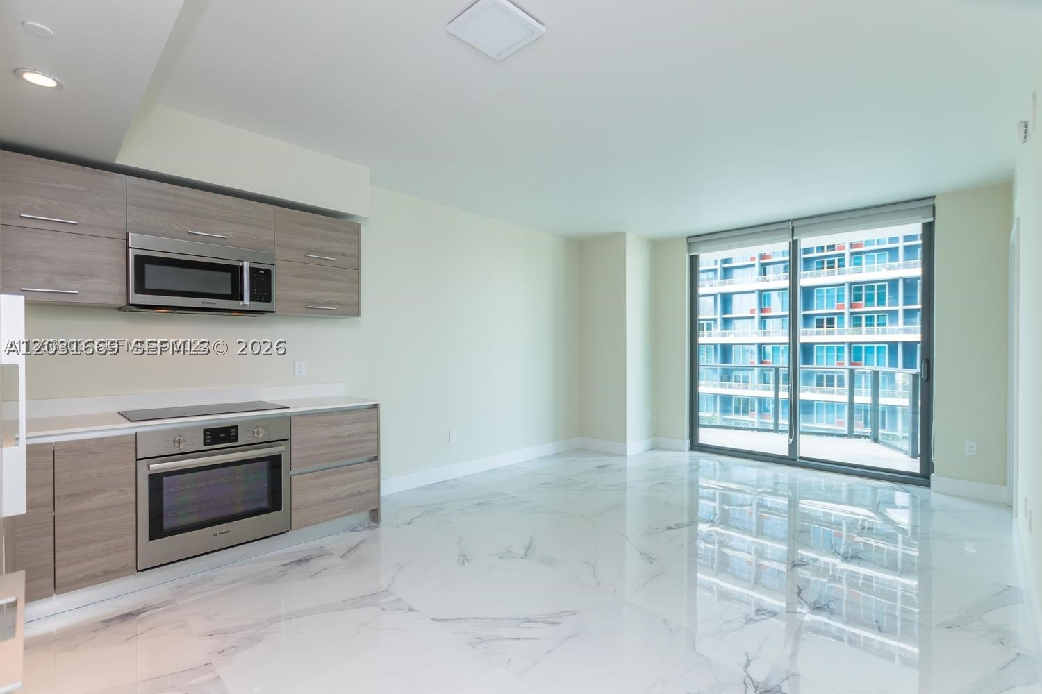 1300 S Miami Ave #1808, Miami FL 33130