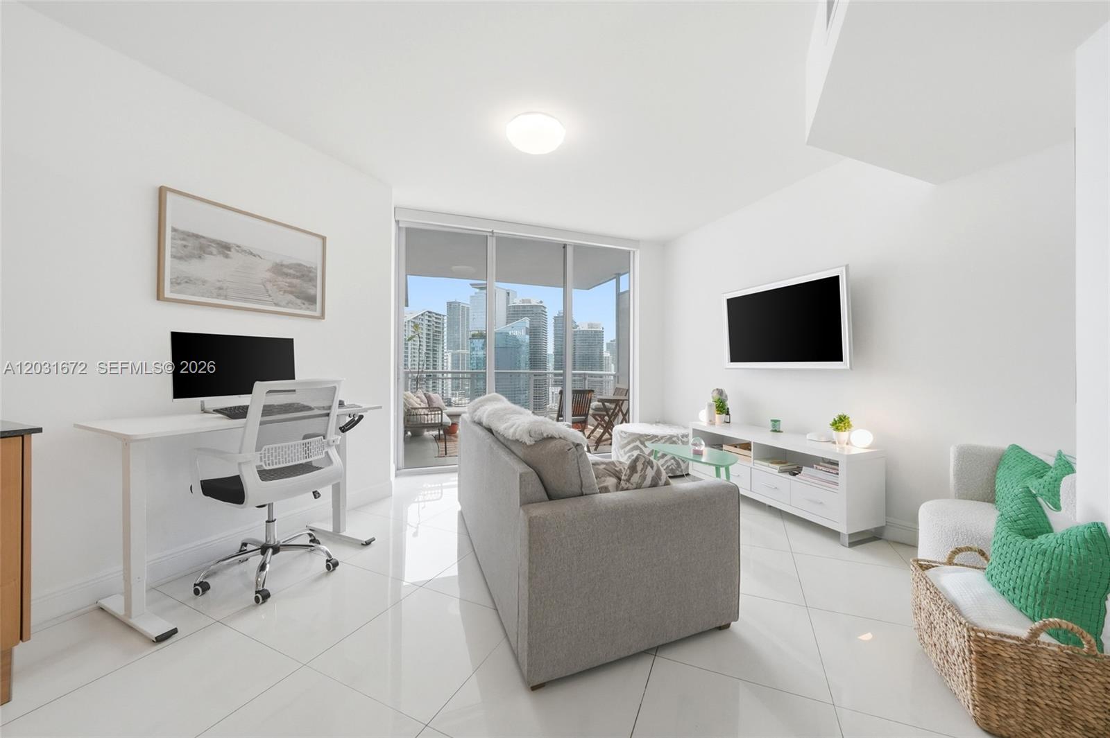 350 S Miami Ave #3912, Miami FL 33130