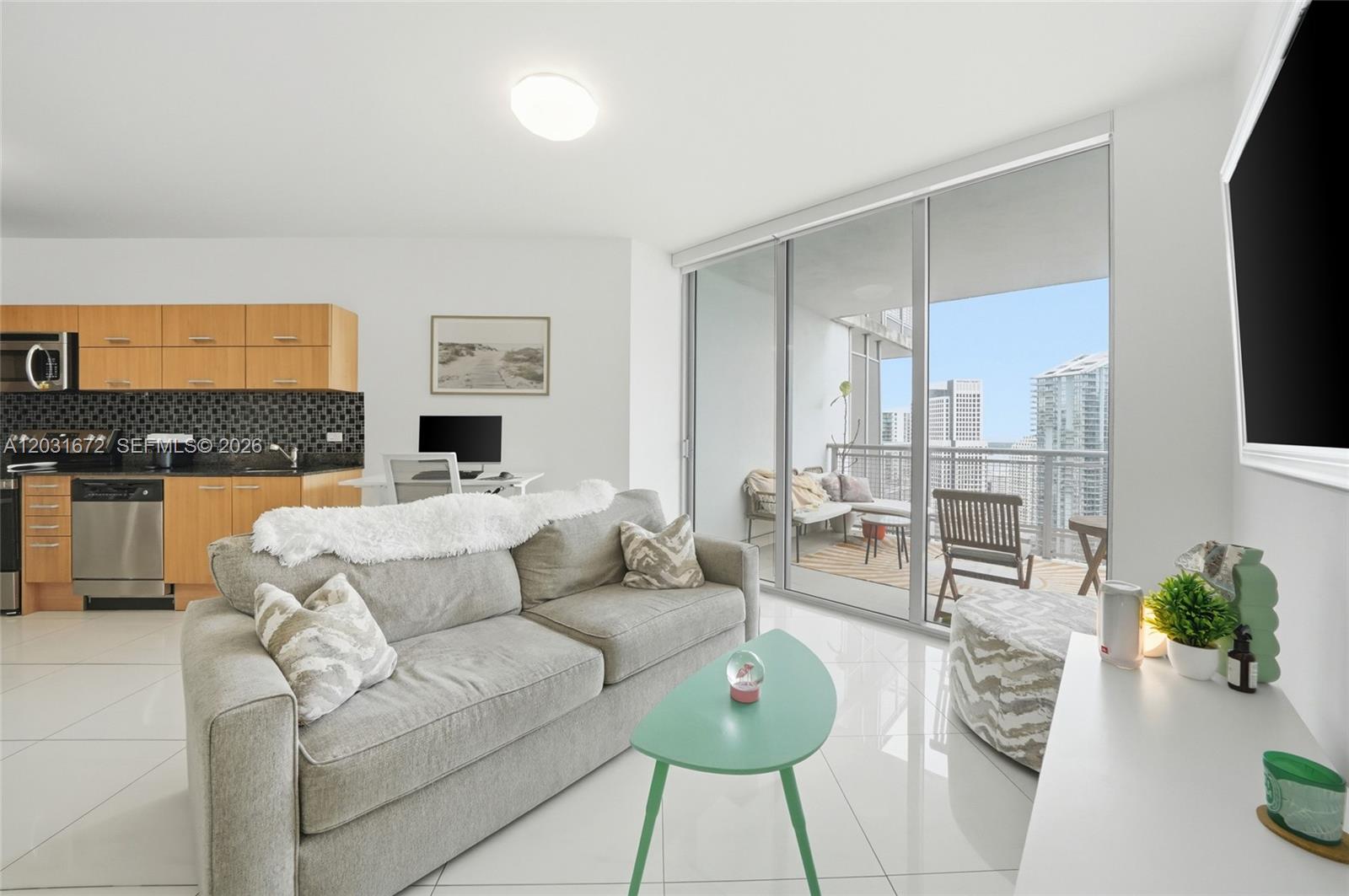 350 S Miami Ave #3912, Miami FL 33130