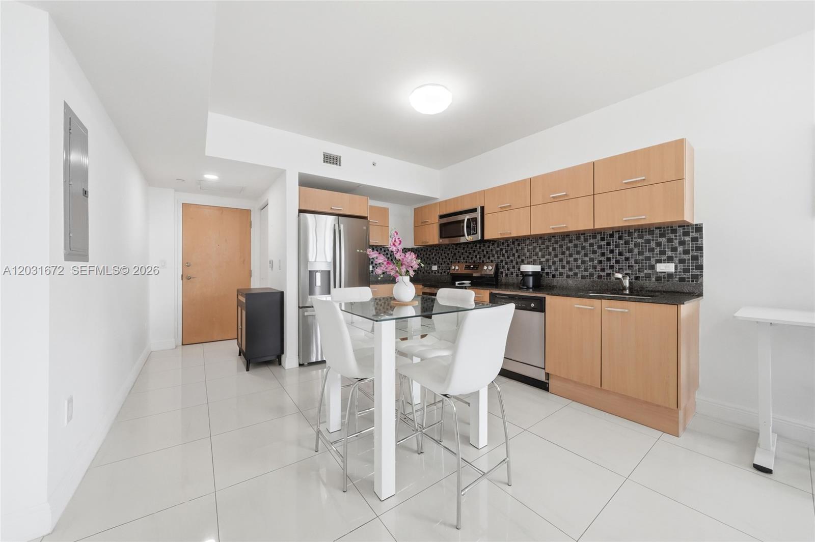 350 S Miami Ave #3912, Miami FL 33130