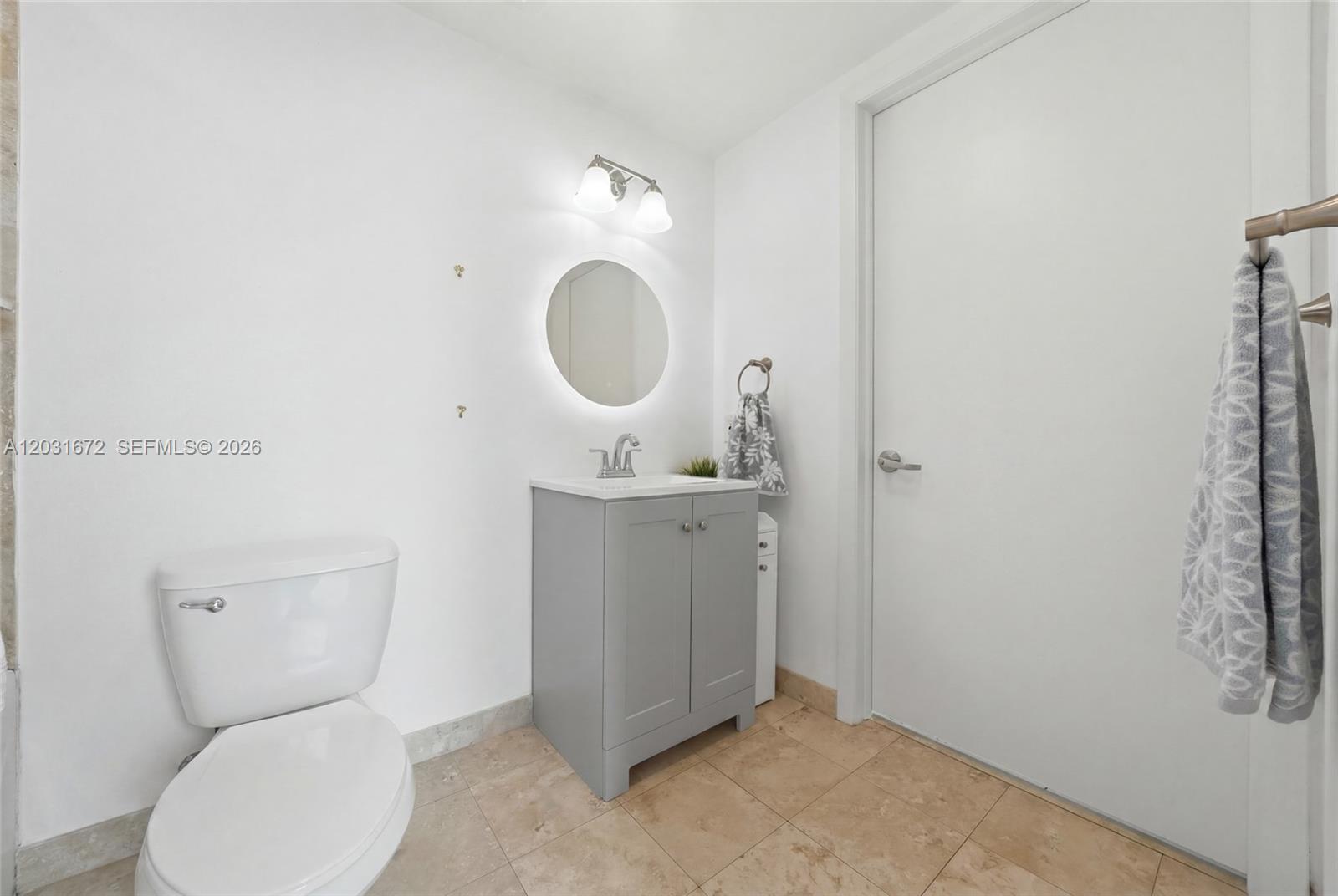 350 S Miami Ave #3912, Miami FL 33130