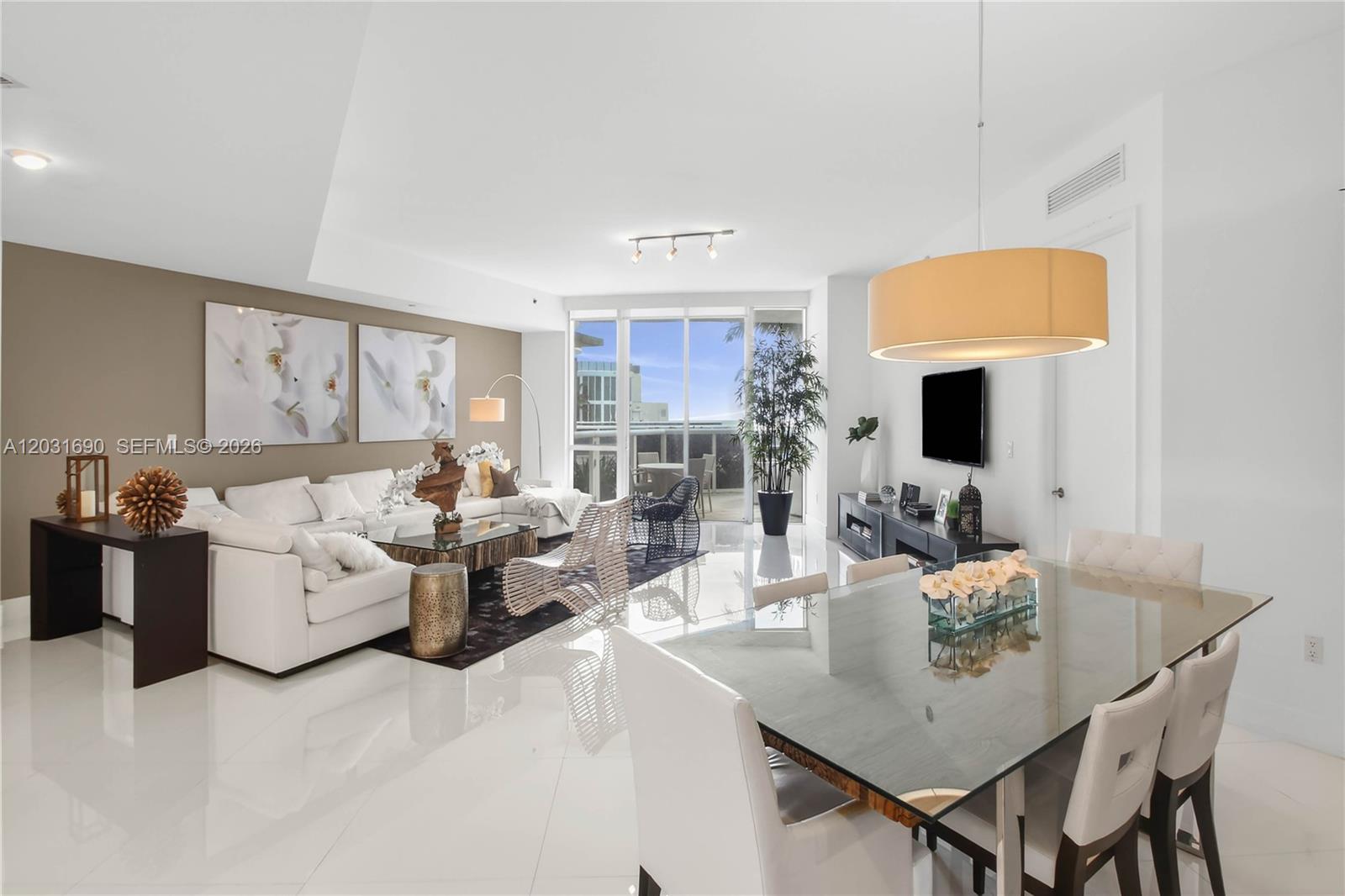 15811 Collins Ave #403, Sunny Isles Beach FL 33160