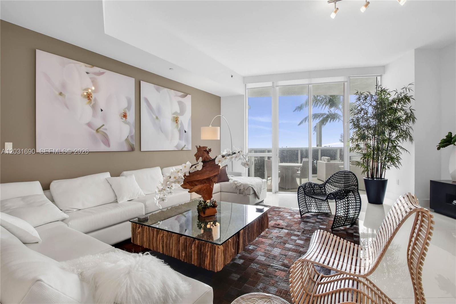 15811 Collins Ave #403, Sunny Isles Beach FL 33160
