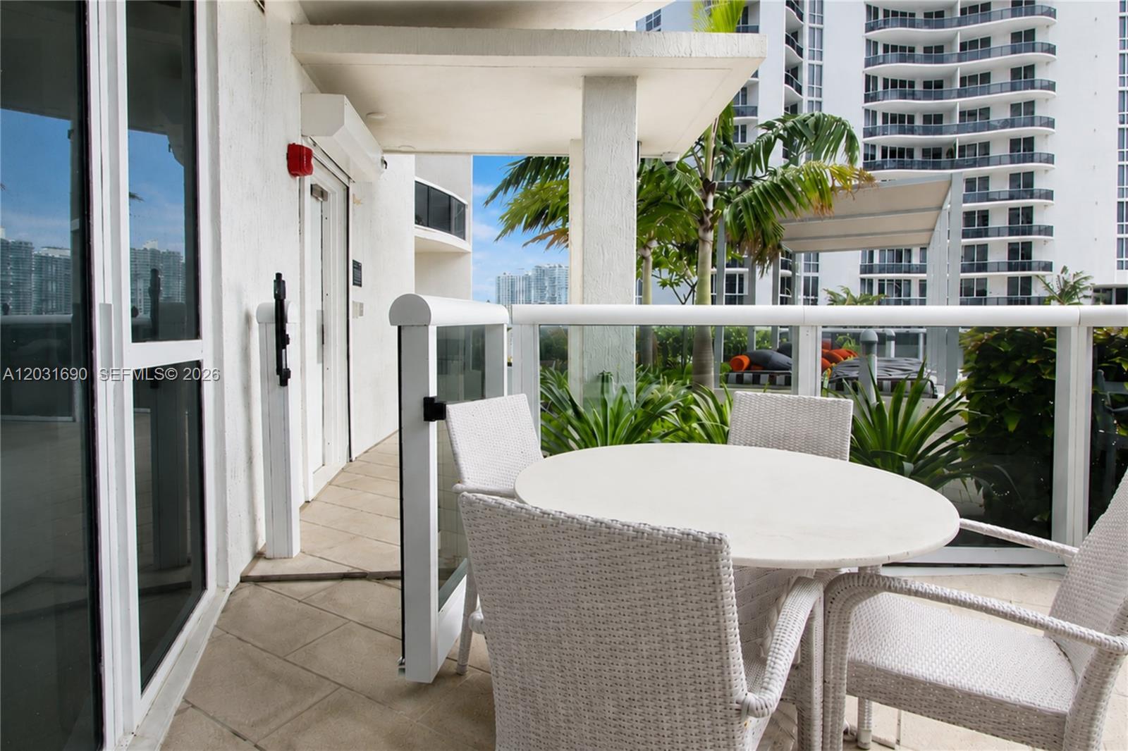 15811 Collins Ave #403, Sunny Isles Beach FL 33160