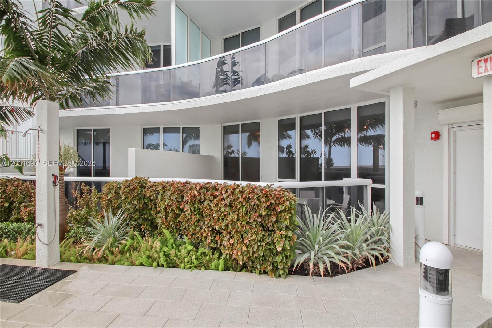 15811 Collins Ave #403, Sunny Isles Beach FL 33160