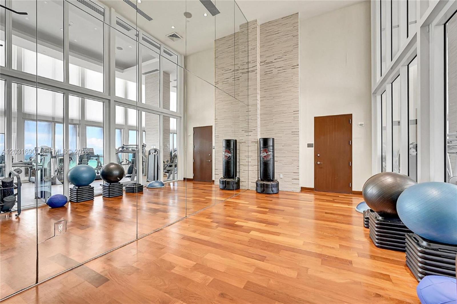 15811 Collins Ave #403, Sunny Isles Beach FL 33160