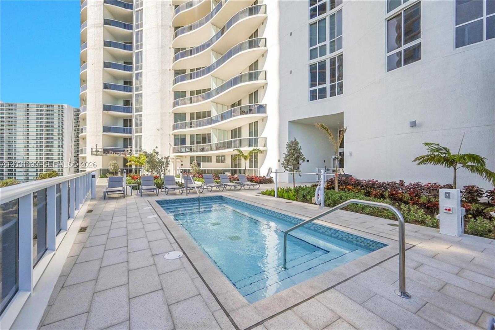 15811 Collins Ave #403, Sunny Isles Beach FL 33160