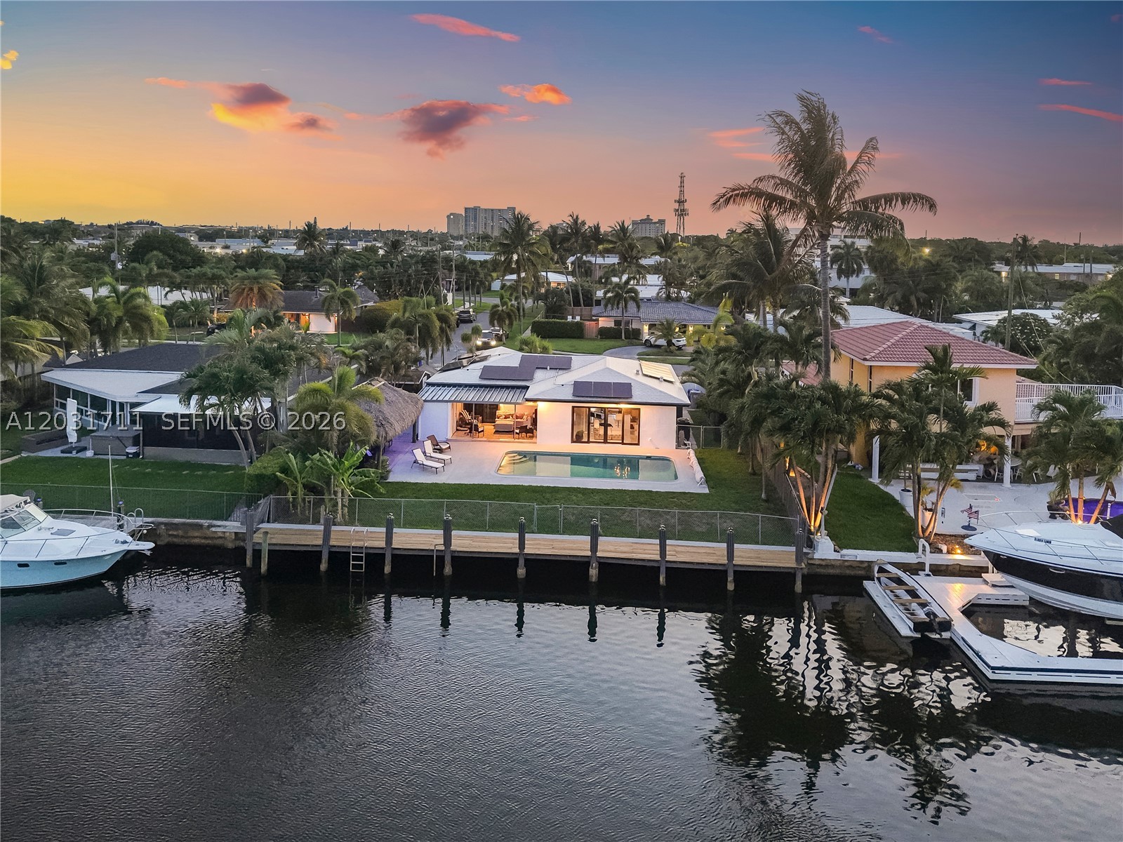 380 SE 1st Ter, Pompano Beach FL 33060