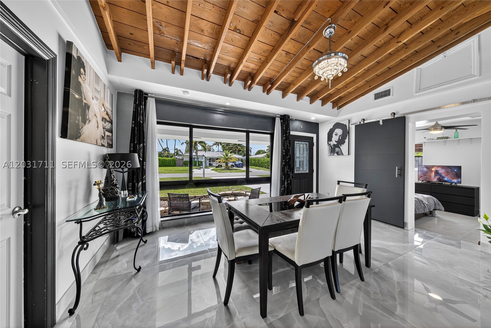 380 SE 1st Ter, Pompano Beach FL 33060