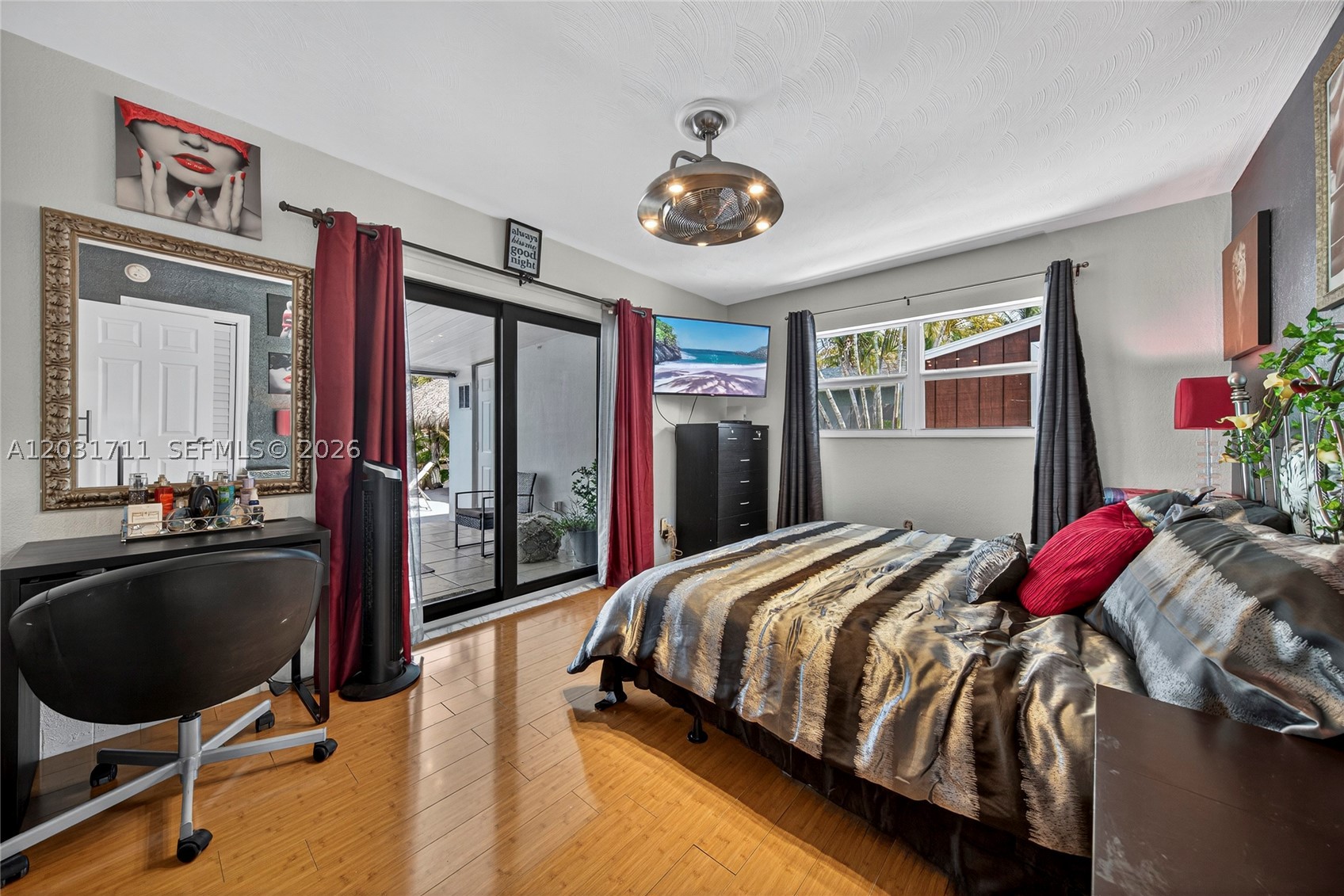 380 SE 1st Ter, Pompano Beach FL 33060