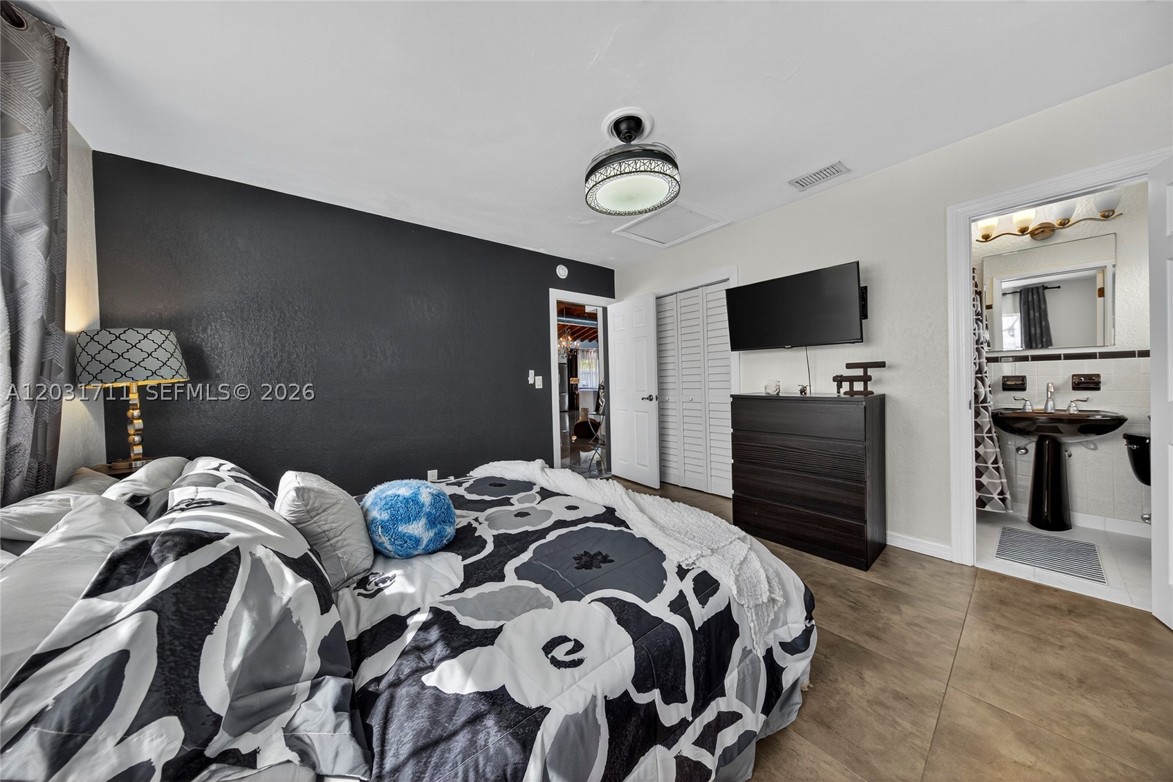 380 SE 1st Ter, Pompano Beach FL 33060