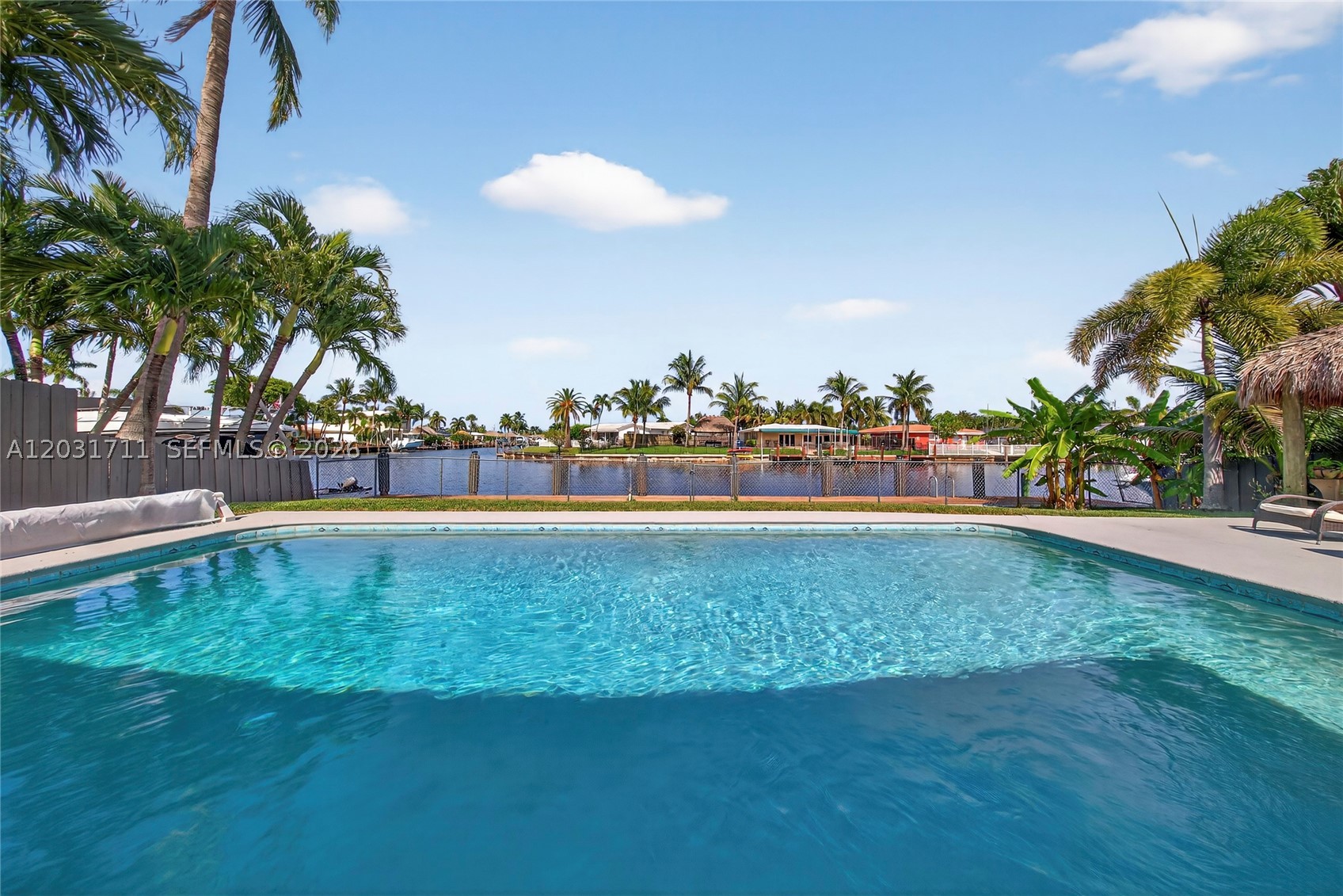 380 SE 1st Ter, Pompano Beach FL 33060
