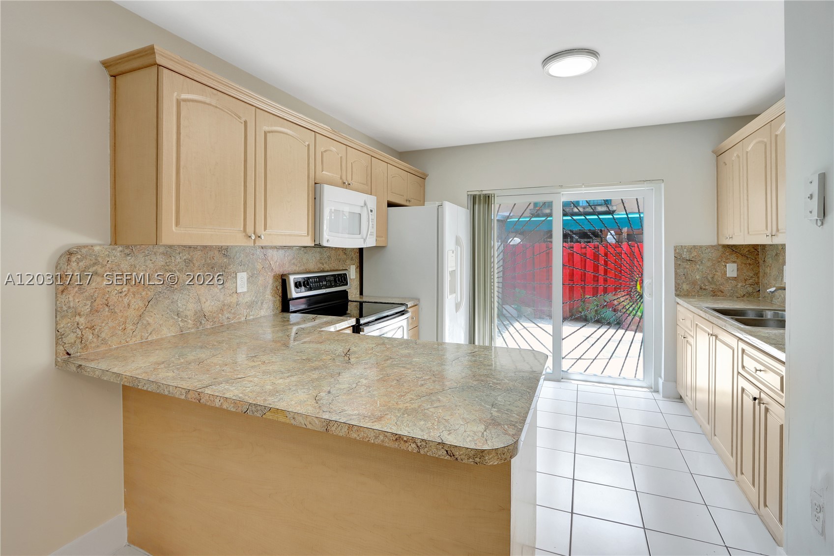7732 W 29th Way #102, Hialeah FL 33018