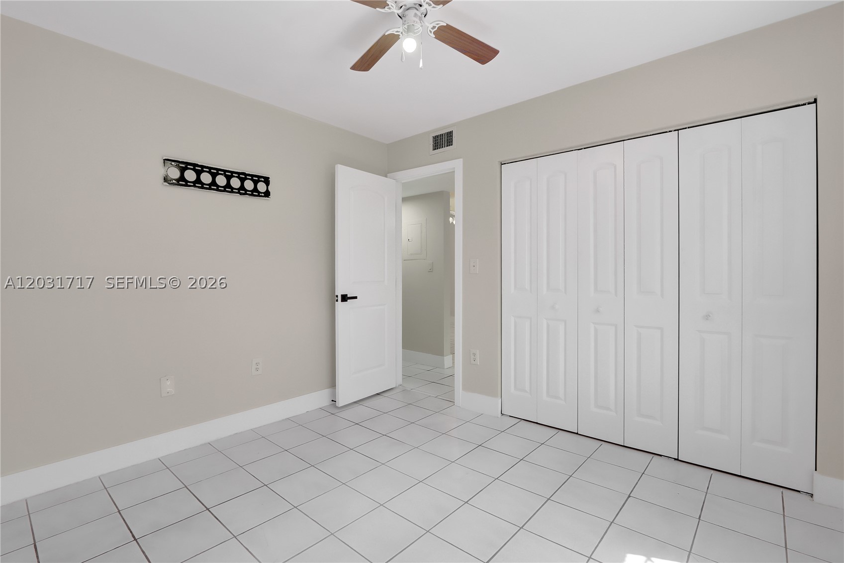 7732 W 29th Way #102, Hialeah FL 33018