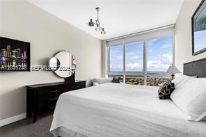 100 S Pointe Dr #3702, Miami Beach FL 33139
