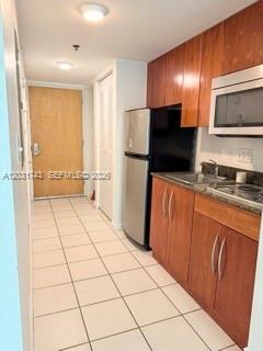 1200 Brickell Bay Dr #2416, Miami FL 33131