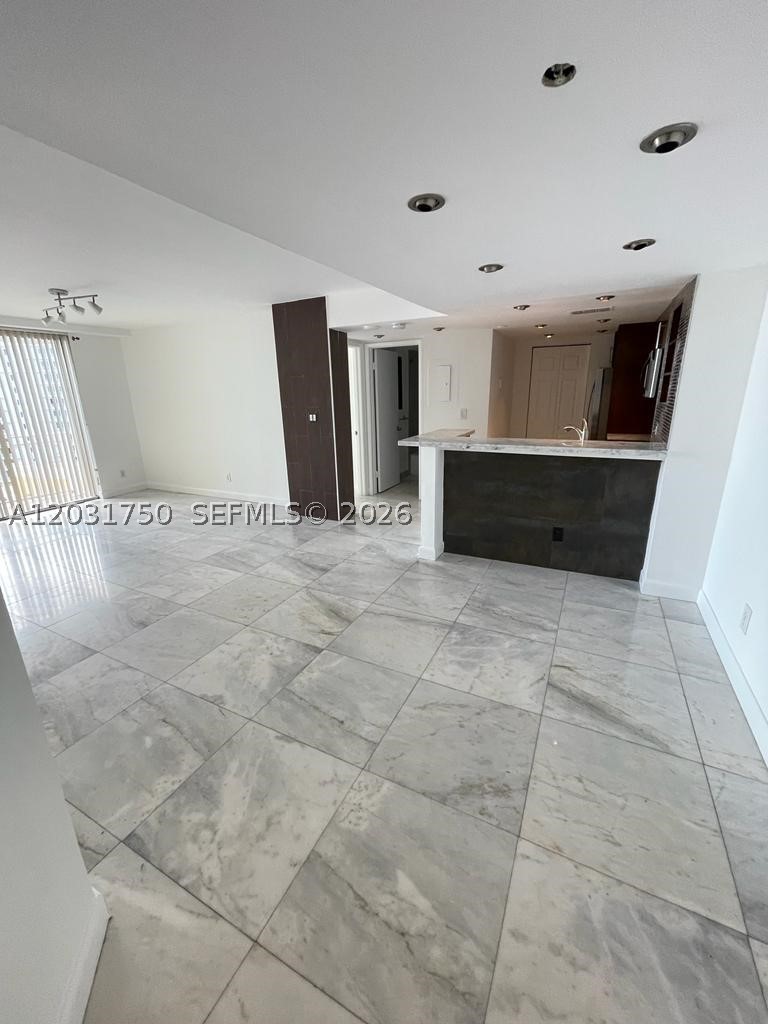 770 Claughton Island Dr #1504, Miami FL 33131