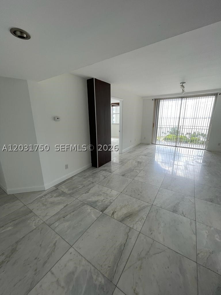 770 Claughton Island Dr #1504, Miami FL 33131