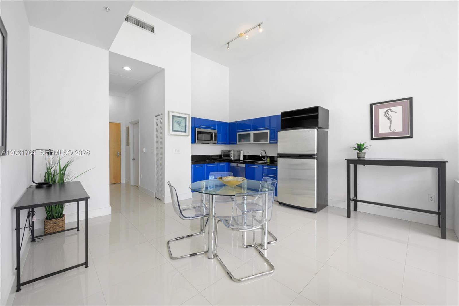 253 NE 2nd St #231, Miami FL 33132