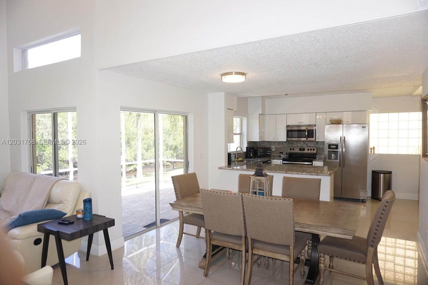 1057 SE 6th Ave, Dania Beach FL 33004