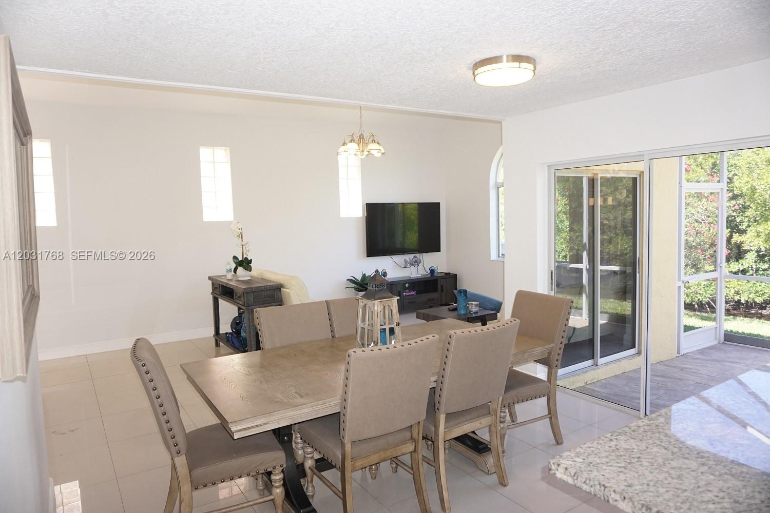 1057 SE 6th Ave, Dania Beach FL 33004