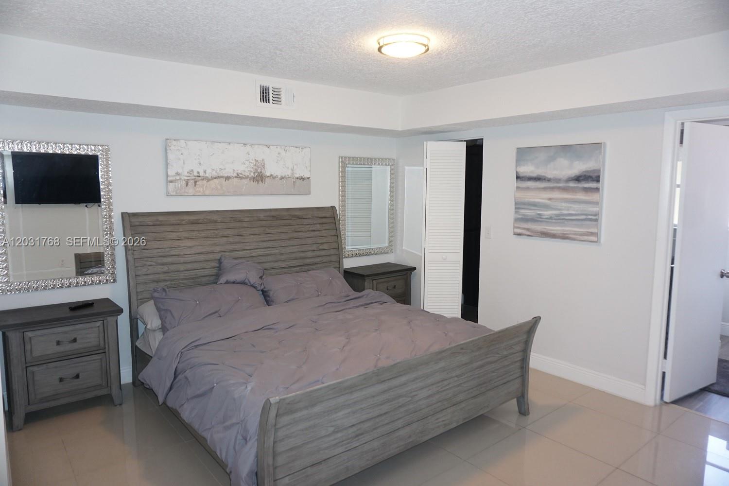 1057 SE 6th Ave, Dania Beach FL 33004
