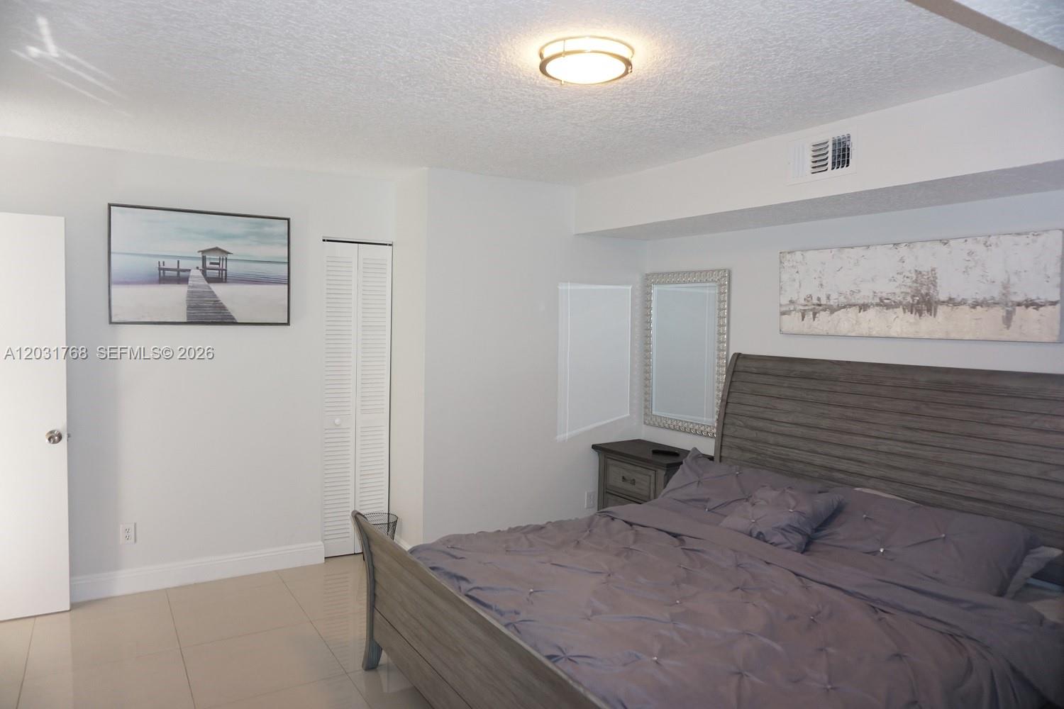 1057 SE 6th Ave, Dania Beach FL 33004